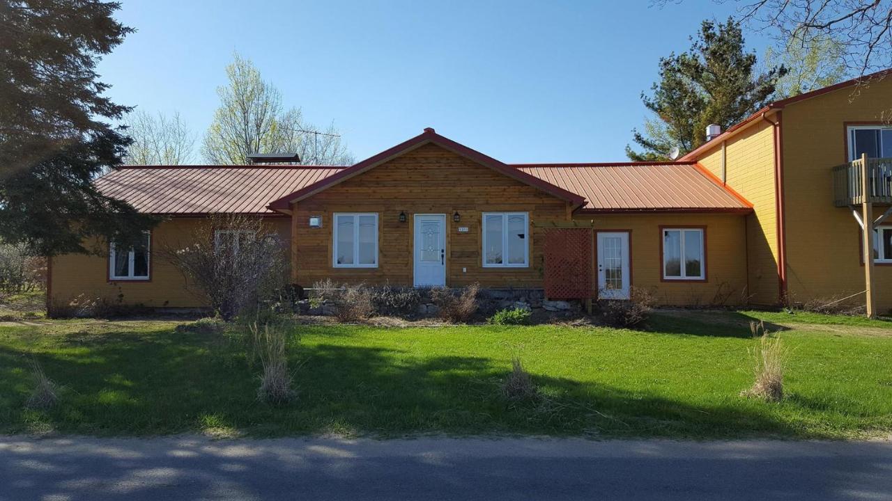 Auberge Ma Maison Sainte-Melanie Eksteriør billede