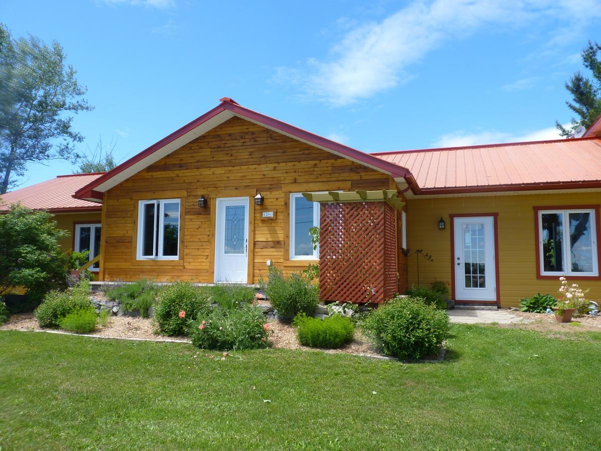 Auberge Ma Maison Sainte-Melanie Eksteriør billede